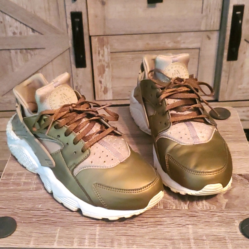 Gold Nike Huaraches